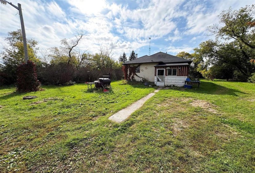 81121 ROAD 32E, 3 Bedroom Bedrooms, 9 Room Rooms,1 BathroomBathrooms,Residential,For Sale,ROAD 32E,0