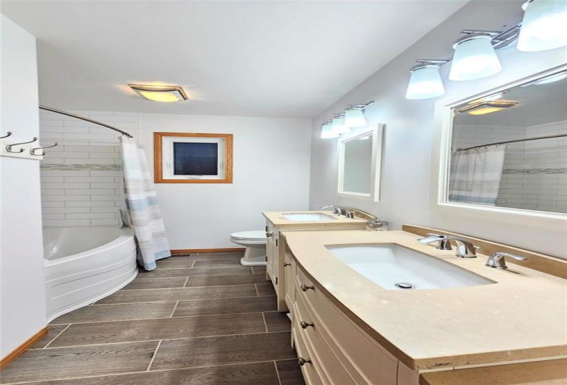 88 Mount Laurel, 4 Bedroom Bedrooms, 14 Room Rooms,2 BathroomBathrooms,Residential,For Sale,Mount Laurel,0