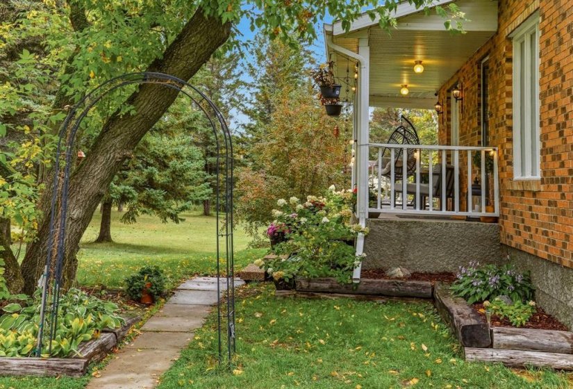 50157 MUN 41E, 5 Bedroom Bedrooms, 10 Room Rooms,2 BathroomBathrooms,Residential,For Sale,MUN 41E,0