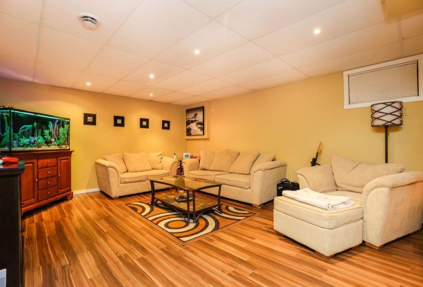 714 Beecher, 4 Bedroom Bedrooms, 13 Room Rooms,3 BathroomBathrooms,Residential,For Sale,Beecher,0