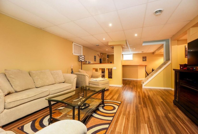 714 Beecher, 4 Bedroom Bedrooms, 13 Room Rooms,3 BathroomBathrooms,Residential,For Sale,Beecher,0