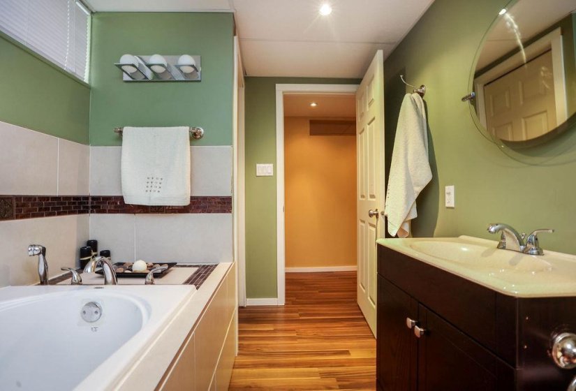 714 Beecher, 4 Bedroom Bedrooms, 13 Room Rooms,3 BathroomBathrooms,Residential,For Sale,Beecher,0