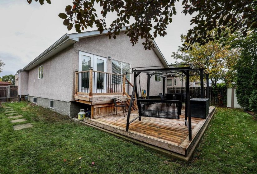 714 Beecher, 4 Bedroom Bedrooms, 13 Room Rooms,3 BathroomBathrooms,Residential,For Sale,Beecher,0