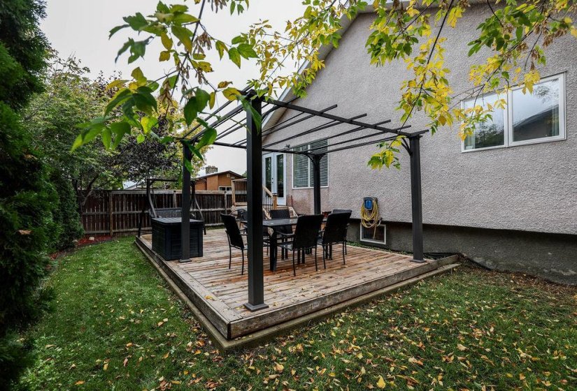 714 Beecher, 4 Bedroom Bedrooms, 13 Room Rooms,3 BathroomBathrooms,Residential,For Sale,Beecher,0
