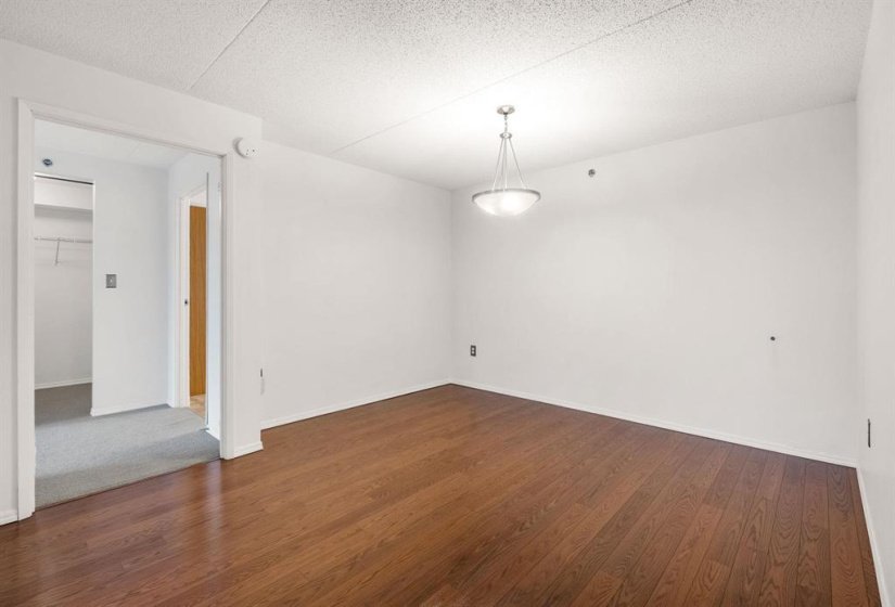 500 Tache, 2 Bedroom Bedrooms, 9 Room Rooms,2 BathroomBathrooms,Condominium,For Sale,Tache,0