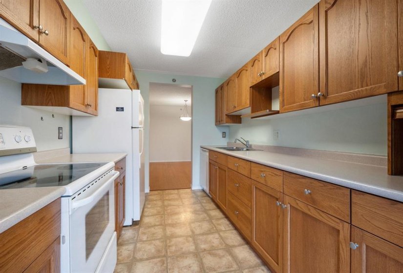 500 Tache, 2 Bedroom Bedrooms, 9 Room Rooms,2 BathroomBathrooms,Condominium,For Sale,Tache,0