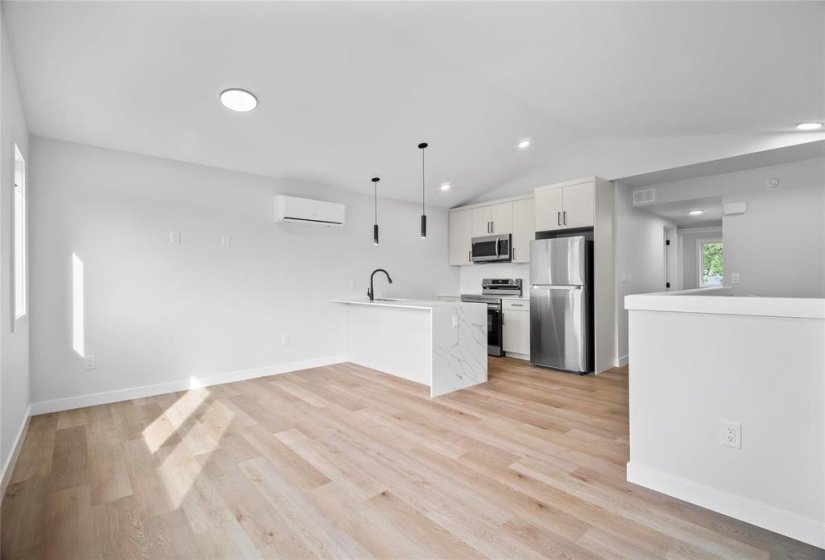 396 Union, 5 Bedroom Bedrooms, 15 Room Rooms,3 BathroomBathrooms,Residential,For Sale,Union,0