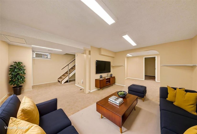 66 Meighen, 3 Bedroom Bedrooms, 12 Room Rooms,1 BathroomBathrooms,Residential,For Sale,Meighen,0