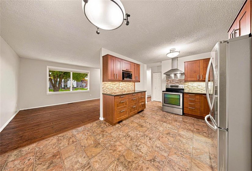 66 Meighen, 3 Bedroom Bedrooms, 12 Room Rooms,1 BathroomBathrooms,Residential,For Sale,Meighen,0