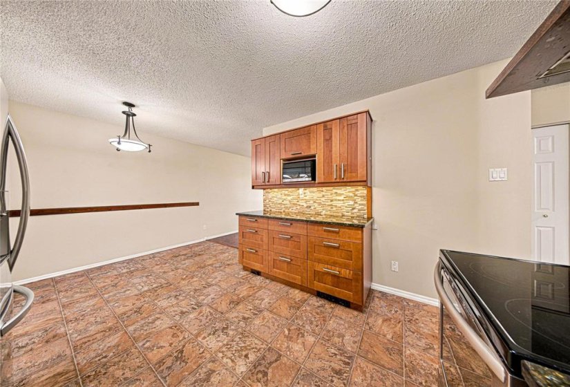 66 Meighen, 3 Bedroom Bedrooms, 12 Room Rooms,1 BathroomBathrooms,Residential,For Sale,Meighen,0