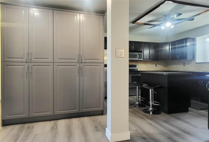 27 Olford, 3 Bedroom Bedrooms, 14 Room Rooms,2 BathroomBathrooms,Residential,For Sale,Olford,0