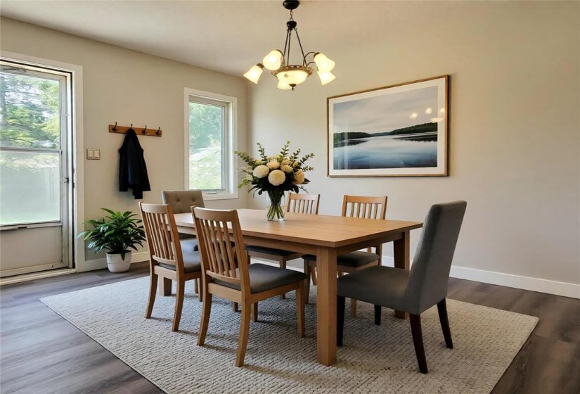 27 Olford, 3 Bedroom Bedrooms, 14 Room Rooms,2 BathroomBathrooms,Residential,For Sale,Olford,0