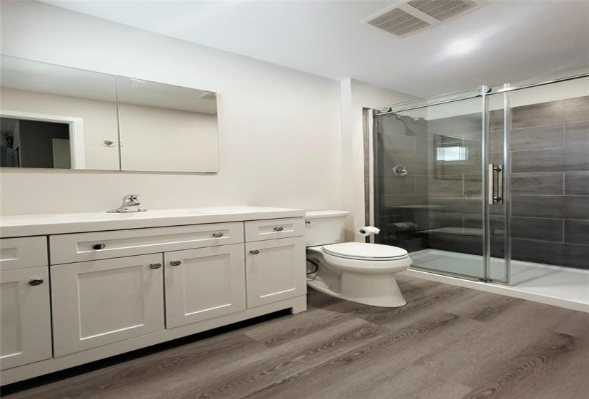 27 Olford, 3 Bedroom Bedrooms, 14 Room Rooms,2 BathroomBathrooms,Residential,For Sale,Olford,0