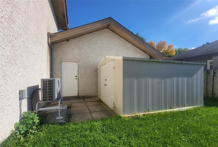 27 Olford, 3 Bedroom Bedrooms, 14 Room Rooms,2 BathroomBathrooms,Residential,For Sale,Olford,0