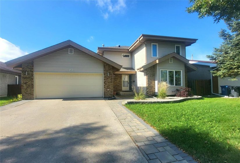 27 Olford, 3 Bedroom Bedrooms, 14 Room Rooms,2 BathroomBathrooms,Residential,For Sale,Olford,0