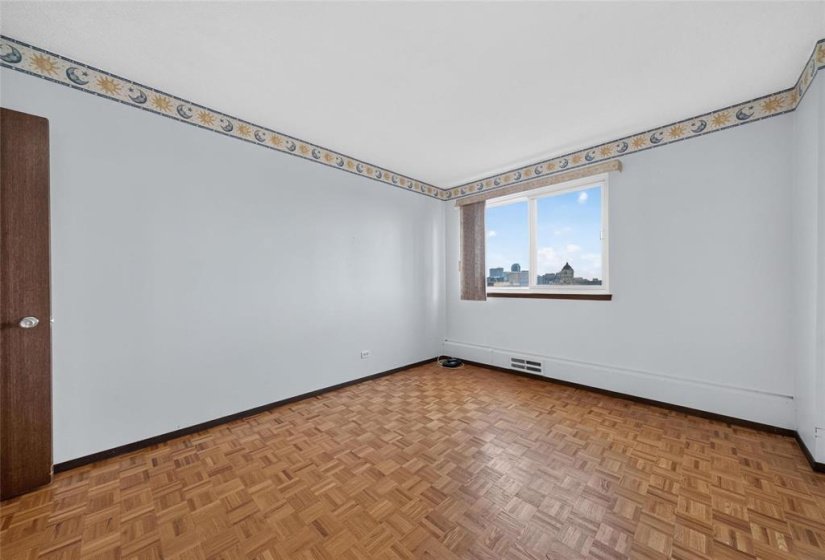 300 Roslyn, 2 Bedroom Bedrooms, 6 Room Rooms,1 BathroomBathrooms,Condominium,For Sale,Roslyn,0
