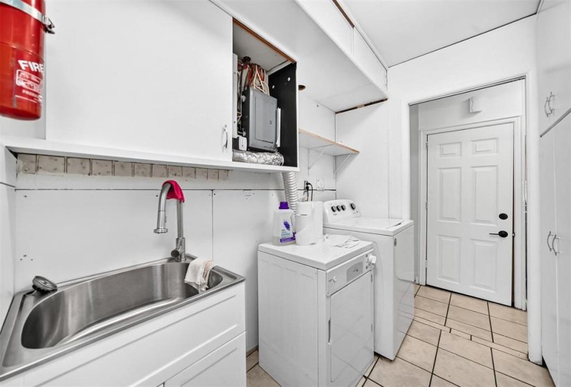 100 Kings, 3 Bedroom Bedrooms, 11 Room Rooms,1 BathroomBathrooms,Residential,For Sale,Kings,0