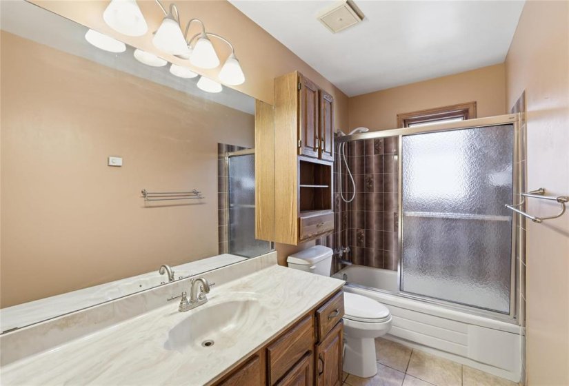 66 Stoneham, 3 Bedroom Bedrooms, 10 Room Rooms,2 BathroomBathrooms,Residential,For Sale,Stoneham,0