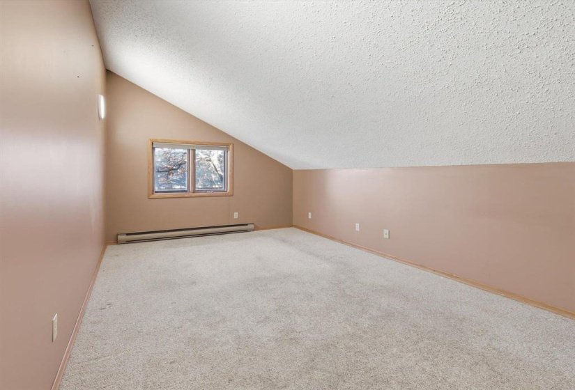 66 Stoneham, 3 Bedroom Bedrooms, 10 Room Rooms,2 BathroomBathrooms,Residential,For Sale,Stoneham,0