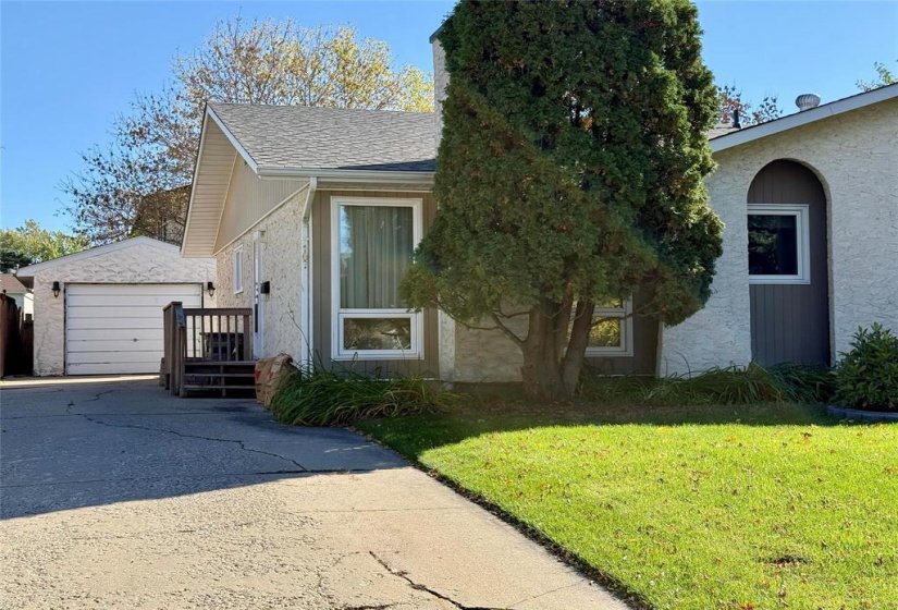 107 Bret, 2 Bedroom Bedrooms, 9 Room Rooms,2 BathroomBathrooms,Residential,For Sale,Bret,0