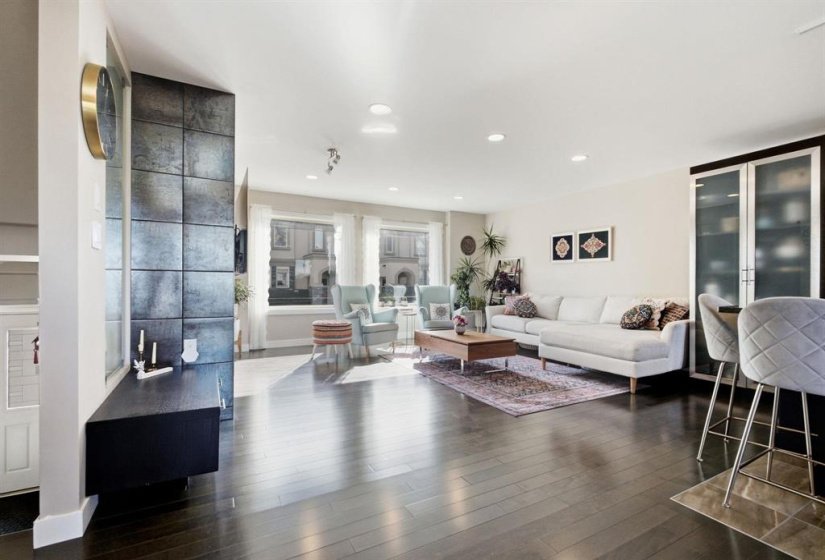 1290 Warde, 3 Bedroom Bedrooms, 10 Room Rooms,2 BathroomBathrooms,Condominium,For Sale,Warde,0