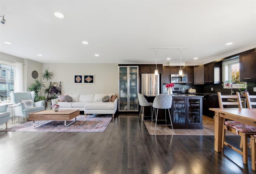 1290 Warde, 3 Bedroom Bedrooms, 10 Room Rooms,2 BathroomBathrooms,Condominium,For Sale,Warde,0