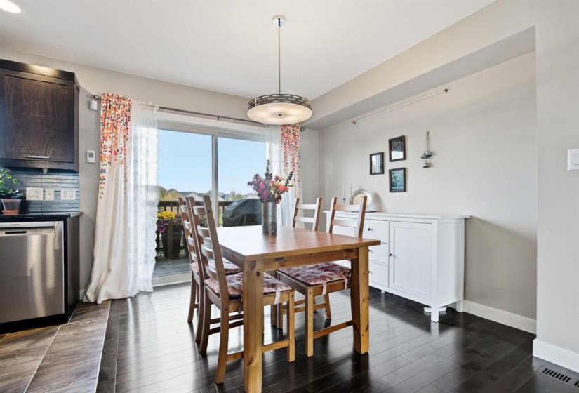 1290 Warde, 3 Bedroom Bedrooms, 10 Room Rooms,2 BathroomBathrooms,Condominium,For Sale,Warde,0