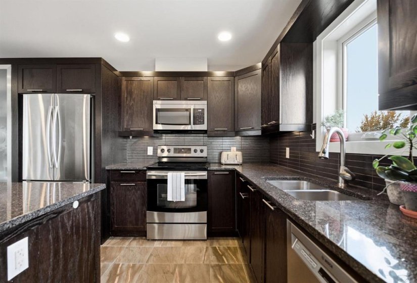 1290 Warde, 3 Bedroom Bedrooms, 10 Room Rooms,2 BathroomBathrooms,Condominium,For Sale,Warde,0