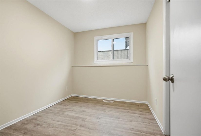 212 Lake Ridge, 4 Bedroom Bedrooms, 9 Room Rooms,2 BathroomBathrooms,Residential,For Sale,Lake Ridge,0