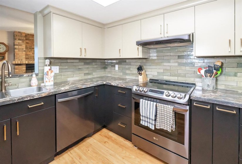 19 Breakwater, 3 Bedroom Bedrooms, 12 Room Rooms,3 BathroomBathrooms,Residential,For Sale,Breakwater,0