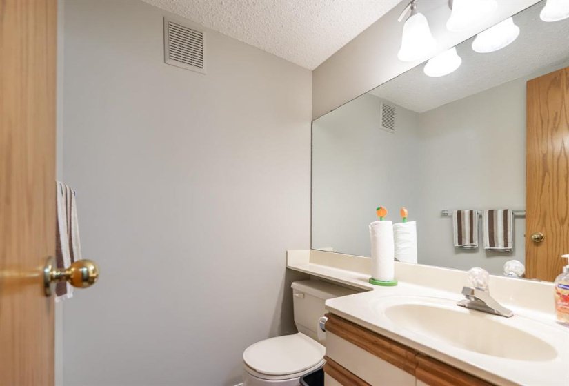 19 Breakwater, 3 Bedroom Bedrooms, 12 Room Rooms,3 BathroomBathrooms,Residential,For Sale,Breakwater,0