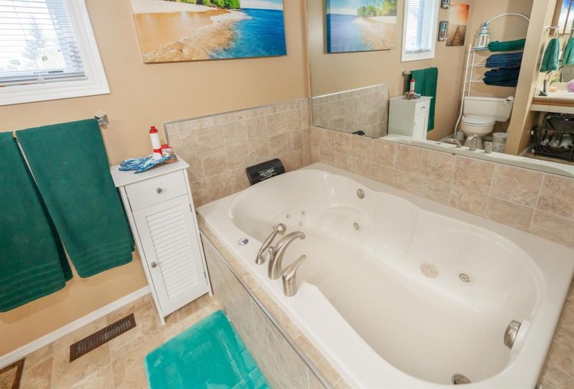 19 Breakwater, 3 Bedroom Bedrooms, 12 Room Rooms,3 BathroomBathrooms,Residential,For Sale,Breakwater,0