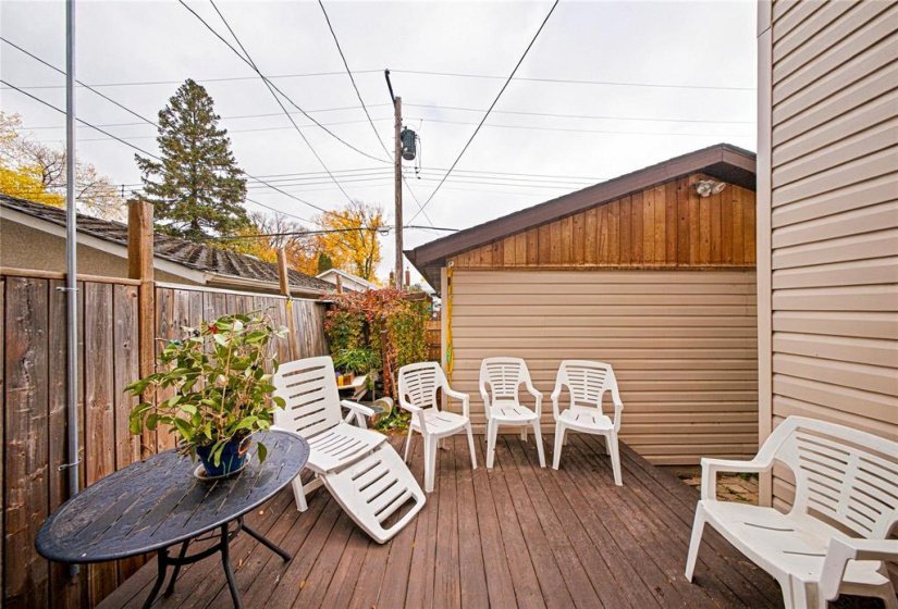 559 Sherburn, 3 Bedroom Bedrooms, 12 Room Rooms,2 BathroomBathrooms,Residential,For Sale,Sherburn,0