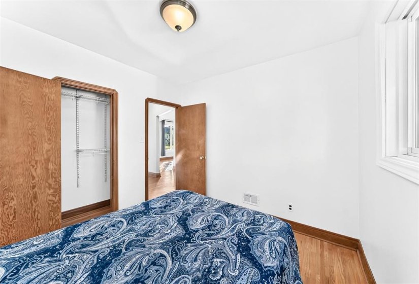 786 Clifton, 2 Bedroom Bedrooms, 6 Room Rooms,1 BathroomBathrooms,Residential,For Sale,Clifton,0