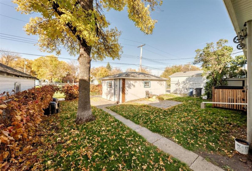 786 Clifton, 2 Bedroom Bedrooms, 6 Room Rooms,1 BathroomBathrooms,Residential,For Sale,Clifton,0