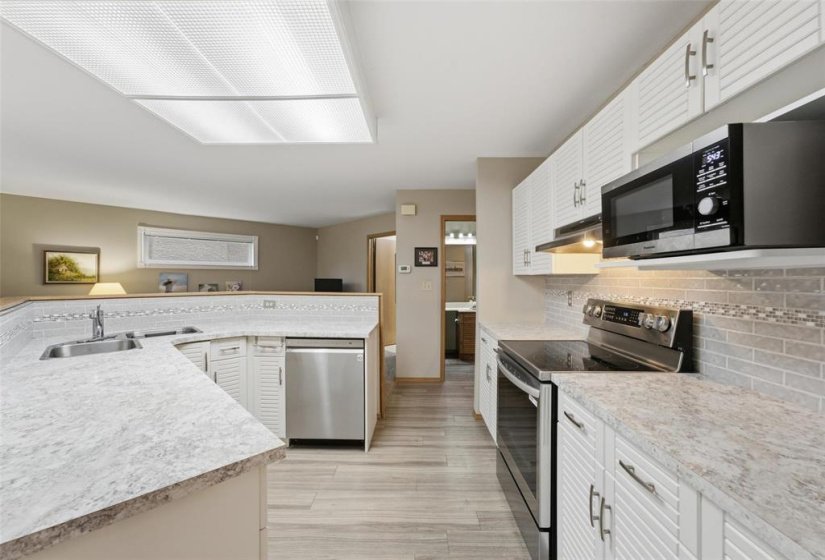 343 Kirkbridge, 3 Bedroom Bedrooms, 11 Room Rooms,2 BathroomBathrooms,Residential,For Sale,Kirkbridge,0