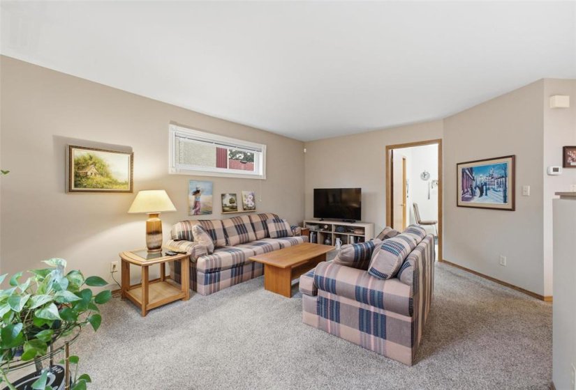 343 Kirkbridge, 3 Bedroom Bedrooms, 11 Room Rooms,2 BathroomBathrooms,Residential,For Sale,Kirkbridge,0