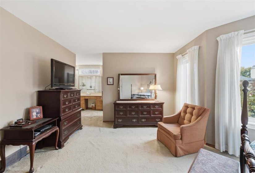 343 Kirkbridge, 3 Bedroom Bedrooms, 11 Room Rooms,2 BathroomBathrooms,Residential,For Sale,Kirkbridge,0
