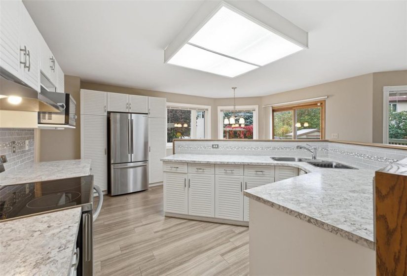 343 Kirkbridge, 3 Bedroom Bedrooms, 11 Room Rooms,2 BathroomBathrooms,Residential,For Sale,Kirkbridge,0