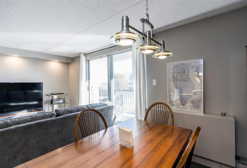 1600 Taylor, 1 Bedroom Bedrooms, 6 Room Rooms,1 BathroomBathrooms,Condominium,For Sale,Taylor,0