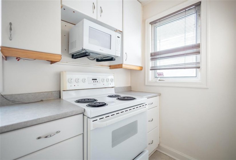 368 Hazel Dell, 3 Bedroom Bedrooms, 8 Room Rooms,1 BathroomBathrooms,Residential,For Sale,Hazel Dell,0