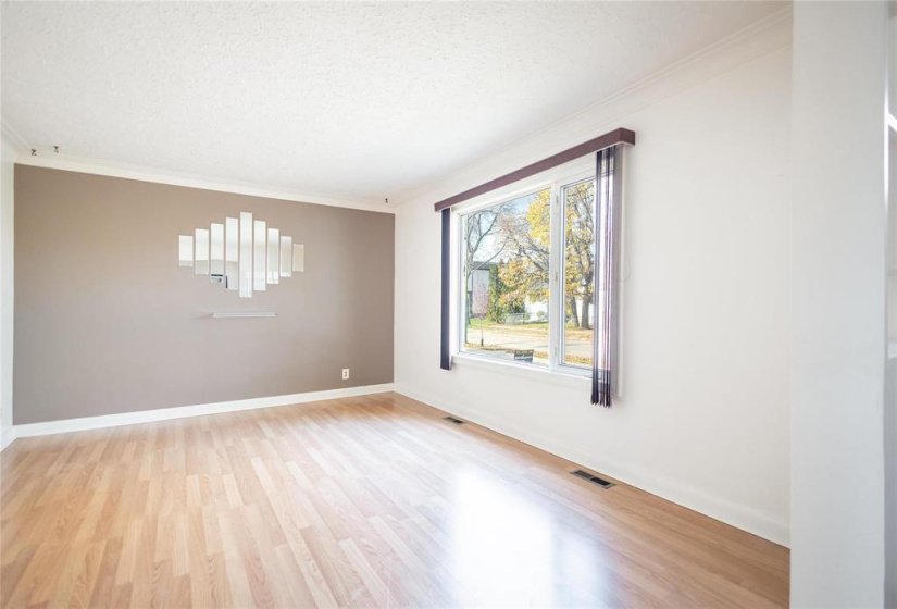 368 Hazel Dell, 3 Bedroom Bedrooms, 8 Room Rooms,1 BathroomBathrooms,Residential,For Sale,Hazel Dell,0
