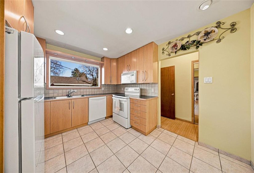 227 Dunkirk, 4 Bedroom Bedrooms, 13 Room Rooms,2 BathroomBathrooms,Residential,For Sale,Dunkirk,0