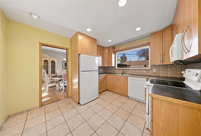 227 Dunkirk, 4 Bedroom Bedrooms, 13 Room Rooms,2 BathroomBathrooms,Residential,For Sale,Dunkirk,0