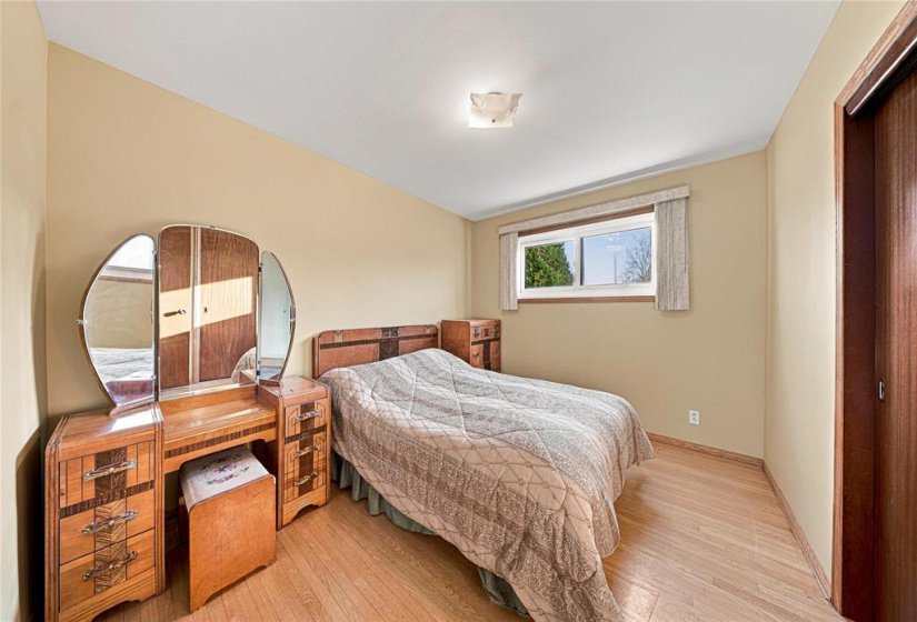 227 Dunkirk, 4 Bedroom Bedrooms, 13 Room Rooms,2 BathroomBathrooms,Residential,For Sale,Dunkirk,0