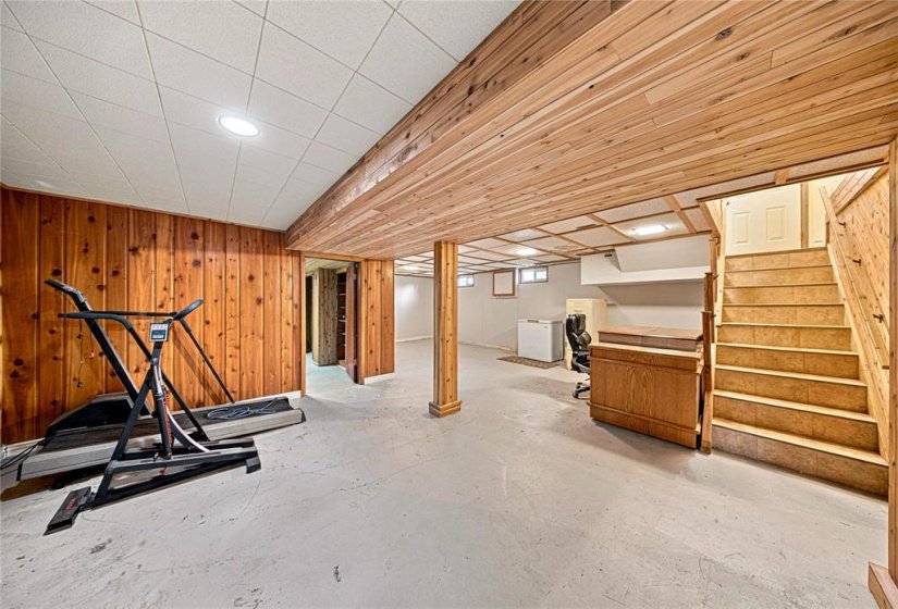 227 Dunkirk, 4 Bedroom Bedrooms, 13 Room Rooms,2 BathroomBathrooms,Residential,For Sale,Dunkirk,0
