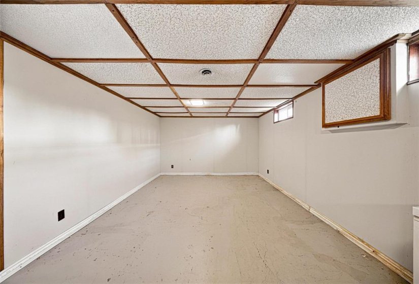 227 Dunkirk, 4 Bedroom Bedrooms, 13 Room Rooms,2 BathroomBathrooms,Residential,For Sale,Dunkirk,0
