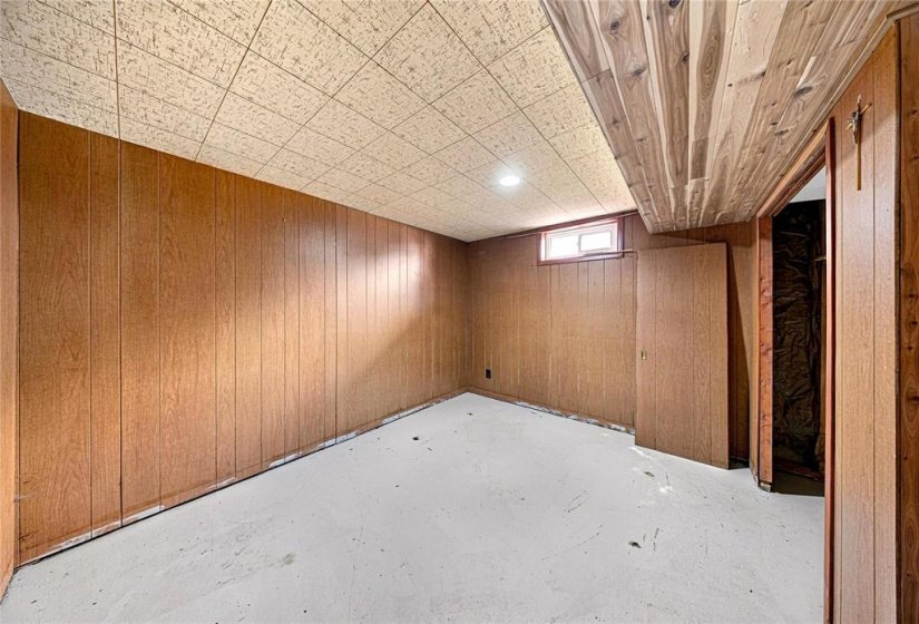 227 Dunkirk, 4 Bedroom Bedrooms, 13 Room Rooms,2 BathroomBathrooms,Residential,For Sale,Dunkirk,0