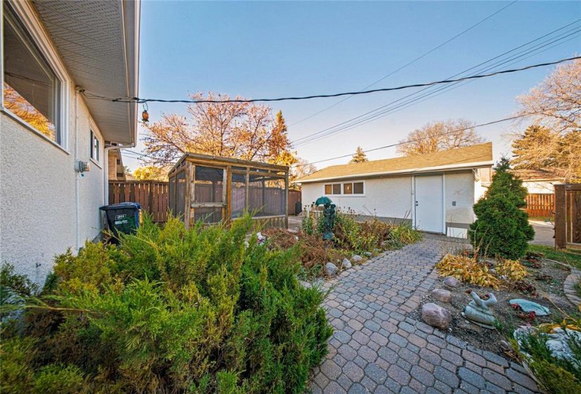 227 Dunkirk, 4 Bedroom Bedrooms, 13 Room Rooms,2 BathroomBathrooms,Residential,For Sale,Dunkirk,0