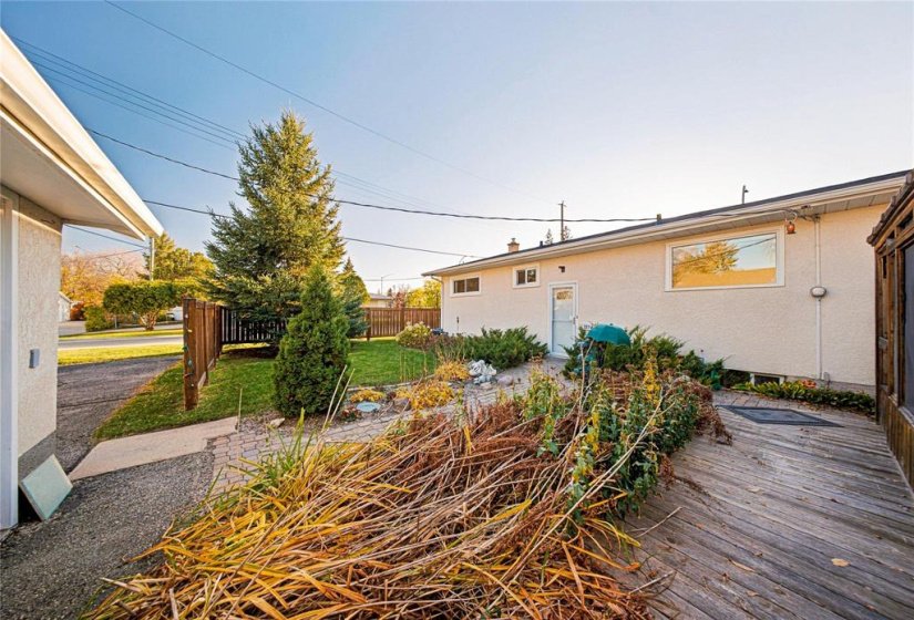 227 Dunkirk, 4 Bedroom Bedrooms, 13 Room Rooms,2 BathroomBathrooms,Residential,For Sale,Dunkirk,0
